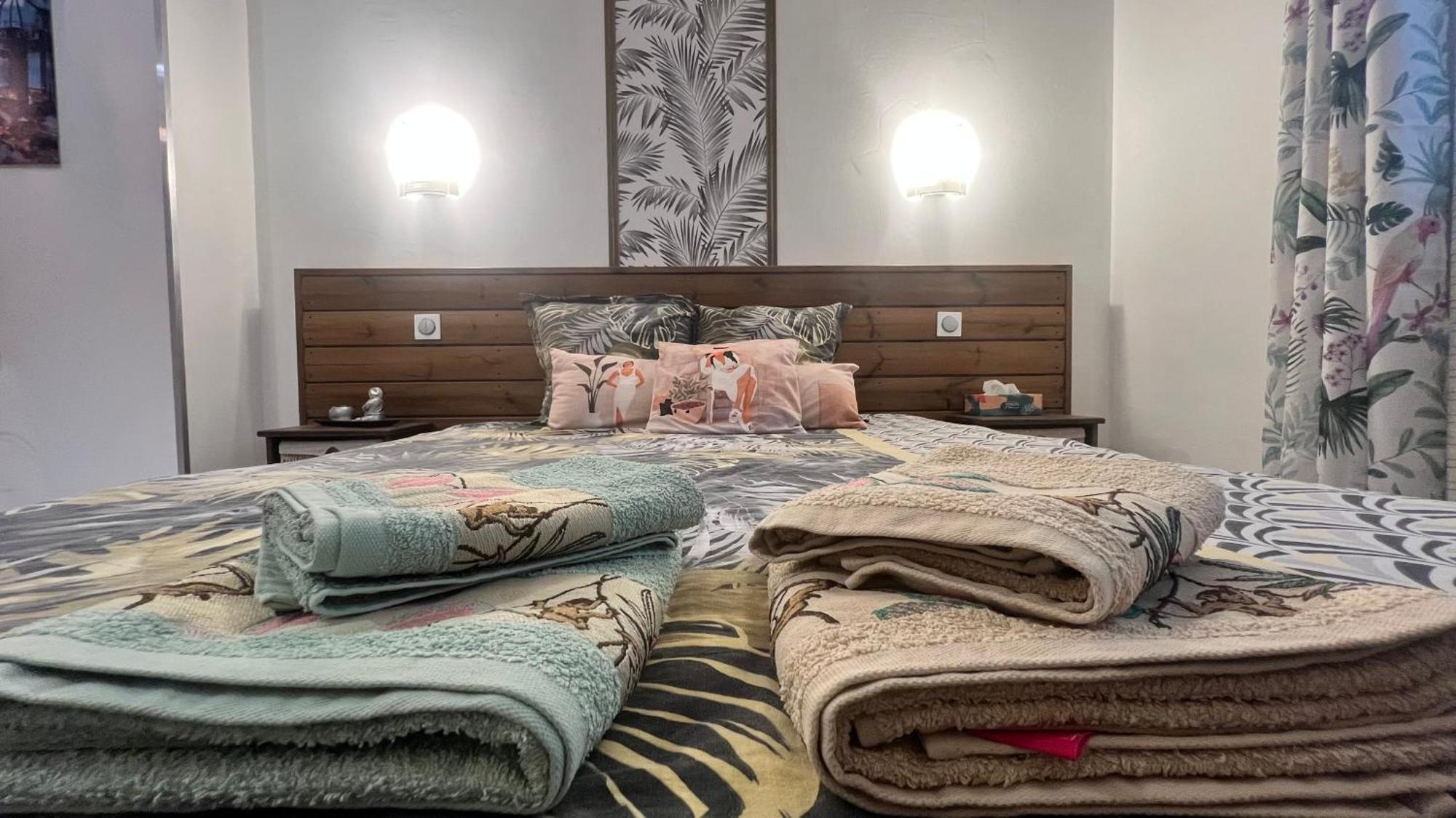 Chambres D'Hotes Le Saint Victor - Provence, Vaucluse Pernes-les-Fontaines Zewnętrze zdjęcie