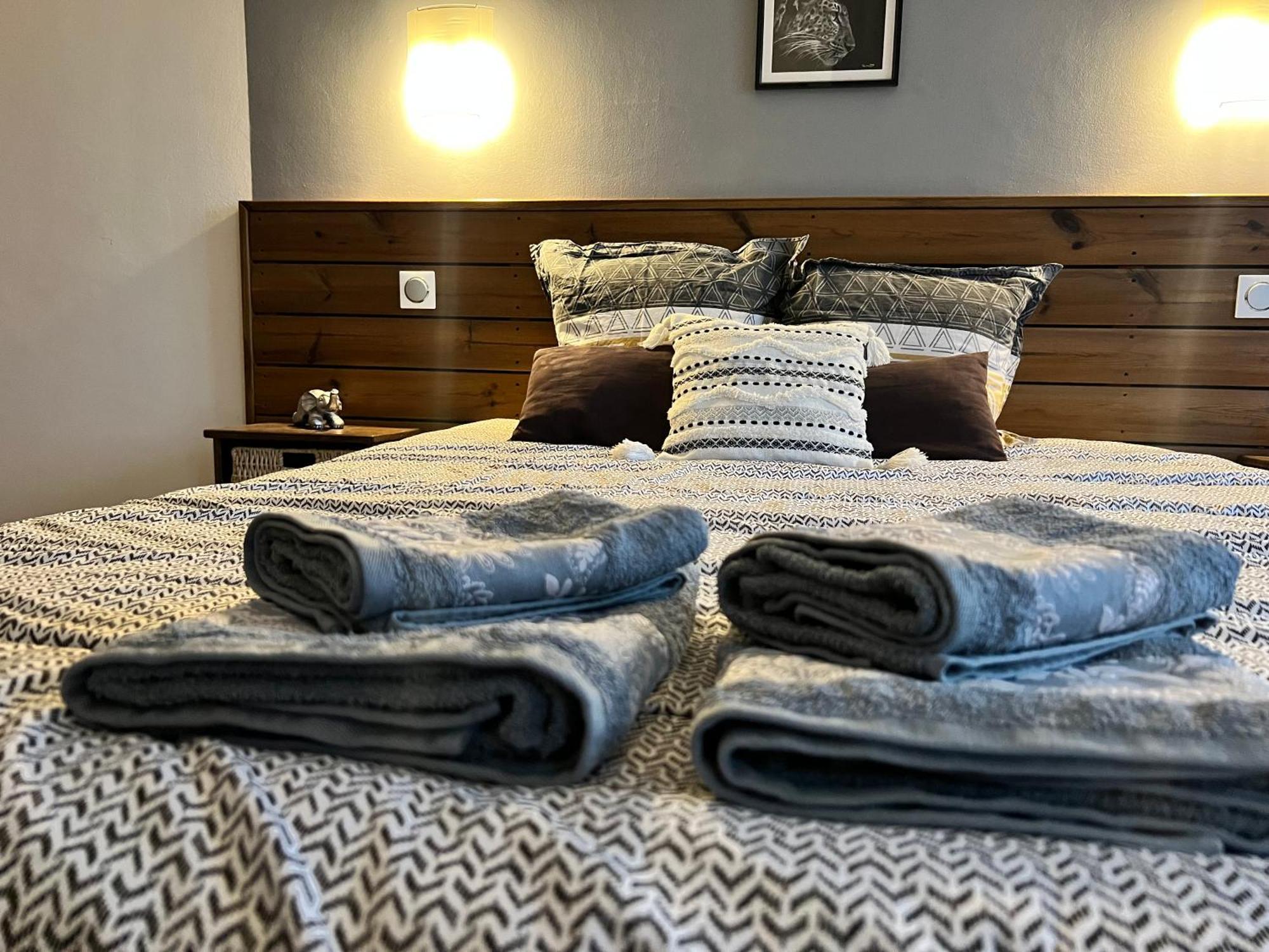 Chambres D'Hotes Le Saint Victor - Provence, Vaucluse Pernes-les-Fontaines Zewnętrze zdjęcie
